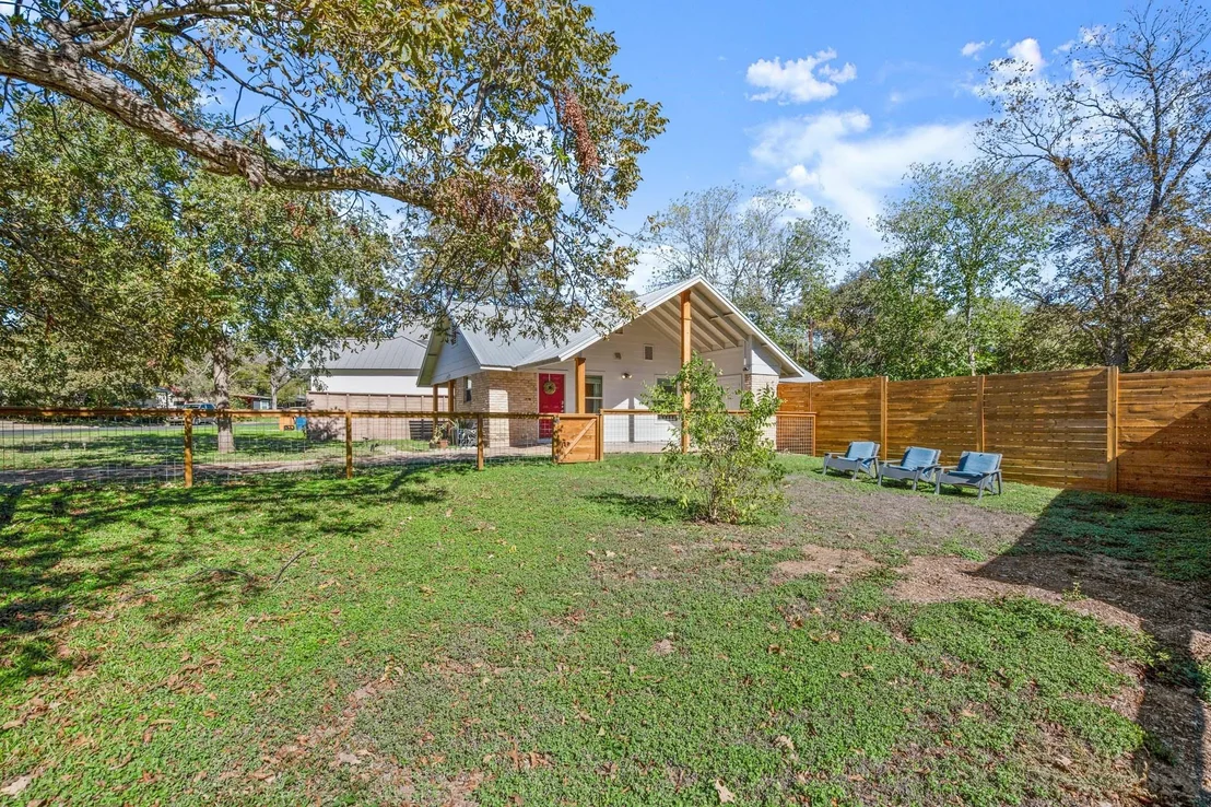 Photo of 4711 Everglade DR