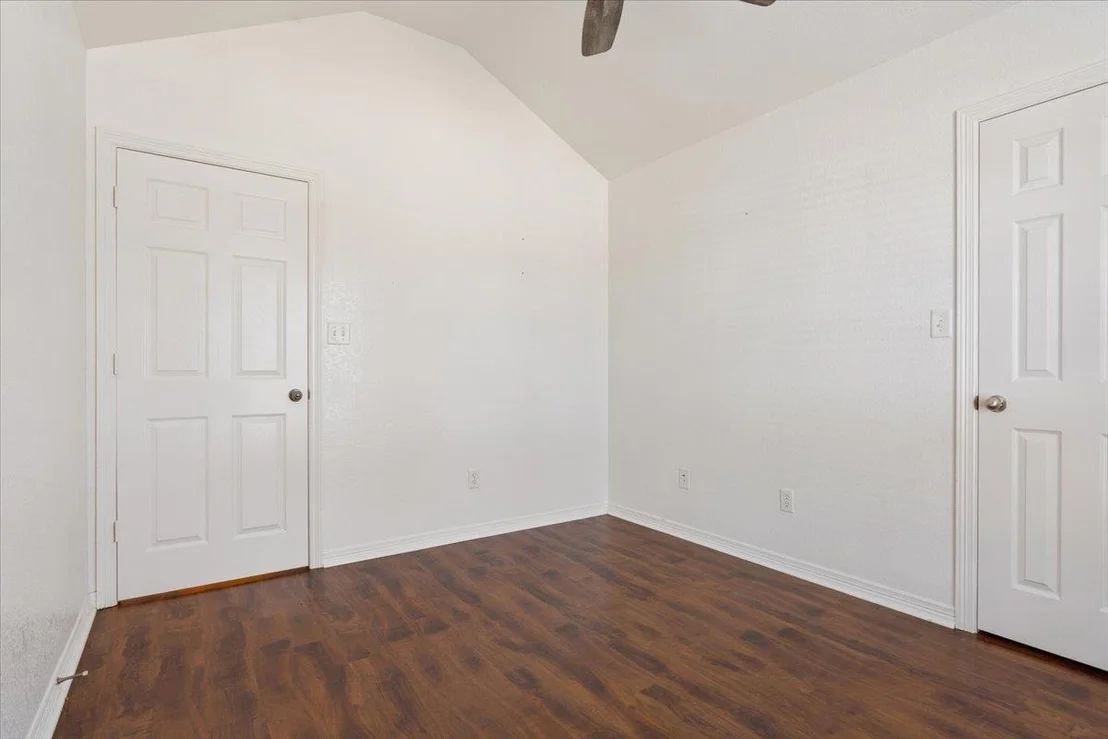 Photo of 5128 Duke DR