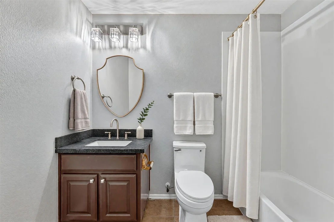 Photo of 1004 Applerock