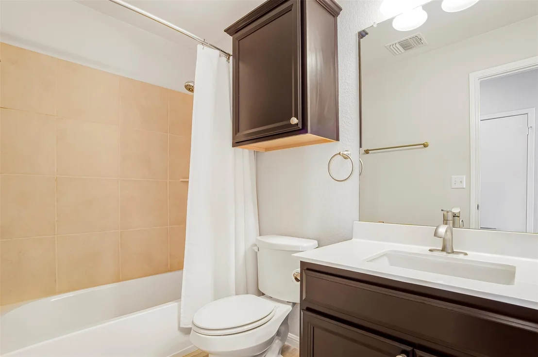 Photo of 1233 Peregrine WAY