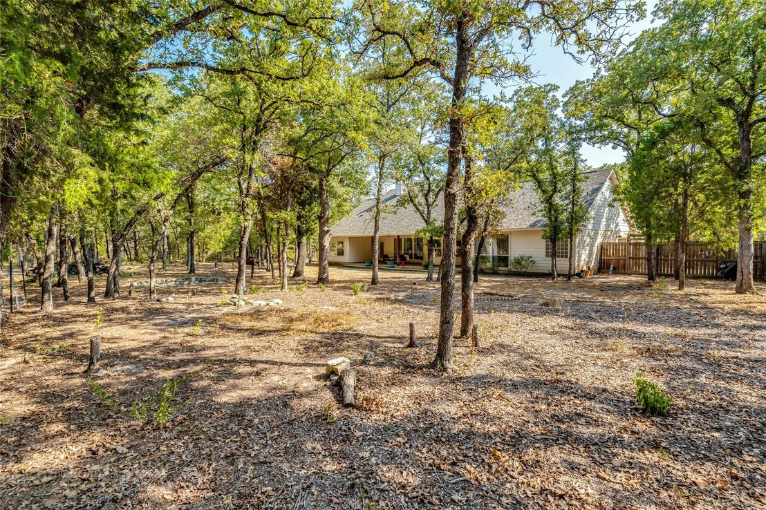 Photo of 517 Arbors CIR
