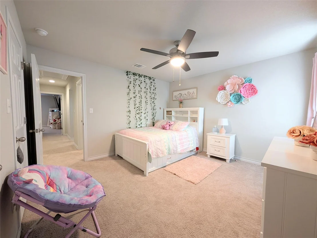 Photo of 226 Thornless CIR