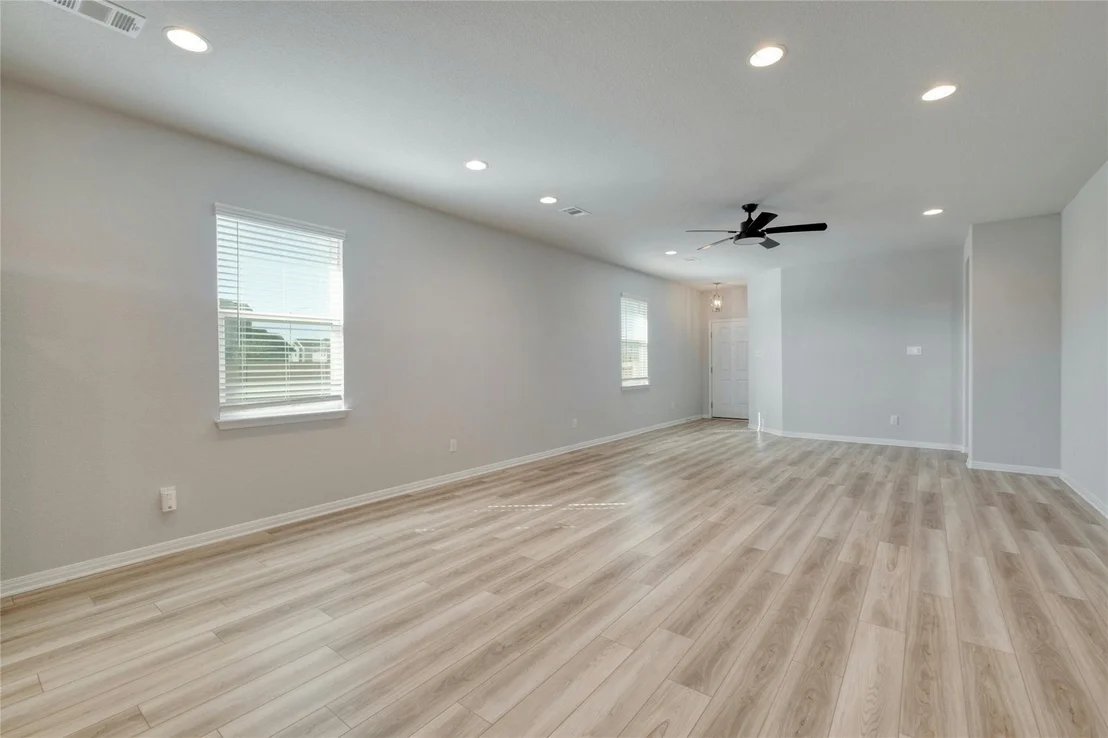 Photo of 12101 CORSICANA TRL