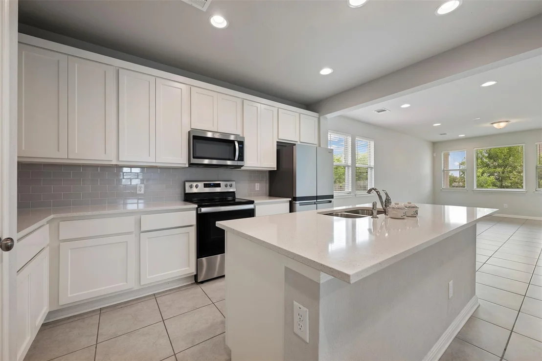 Photo of 101 Quiet Man DR