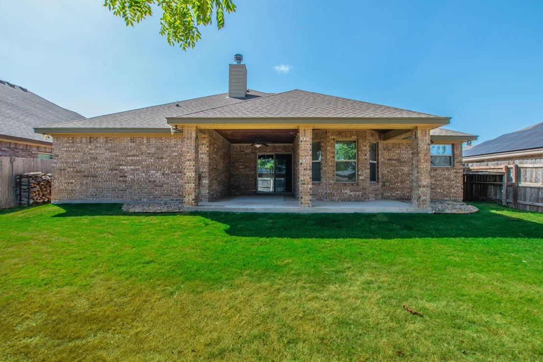 Photo of 2105 Briar Hollow DR
