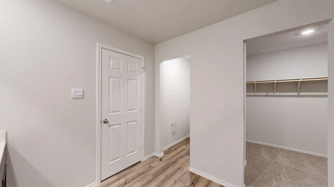 Photo of 421 Hector LOOP