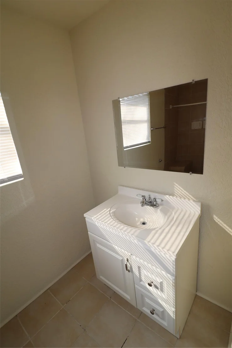 Photo of 3214 Longview DR