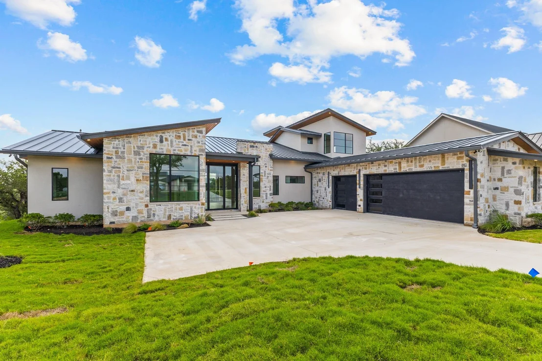 Photo of 8109 Kuhn DR