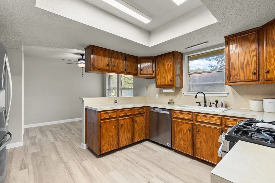 Photo of 404 Innwood DR