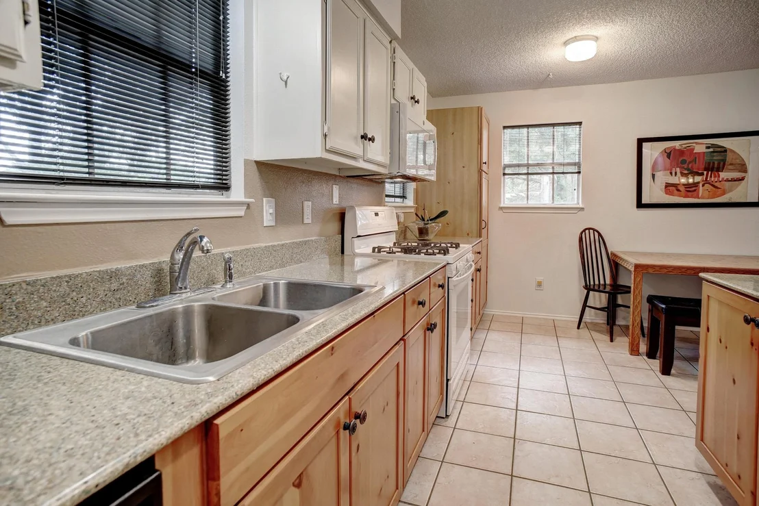 Photo of 121 Pony Grass LN