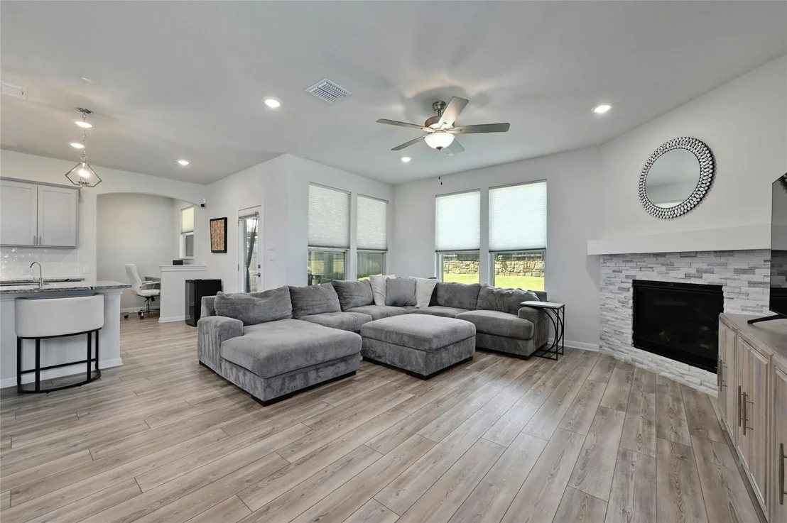 Photo of 468 Purple Heart DR