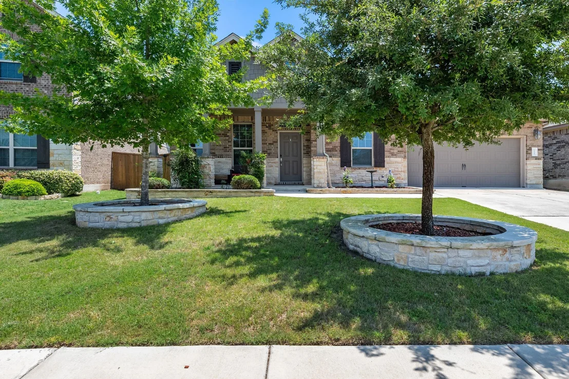 Photo of 12709 Twisted Root DR