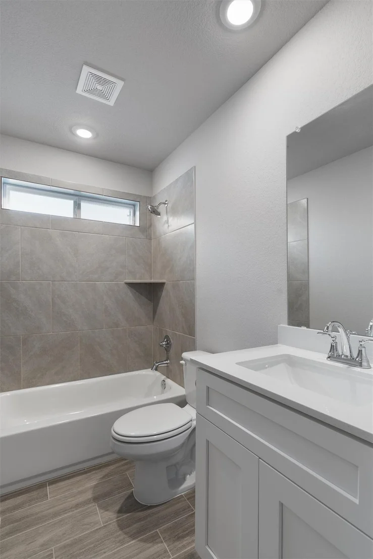 Photo of 340 Stellar Wind DR