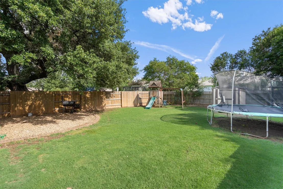 Photo of 1032 Clove Hitch DR