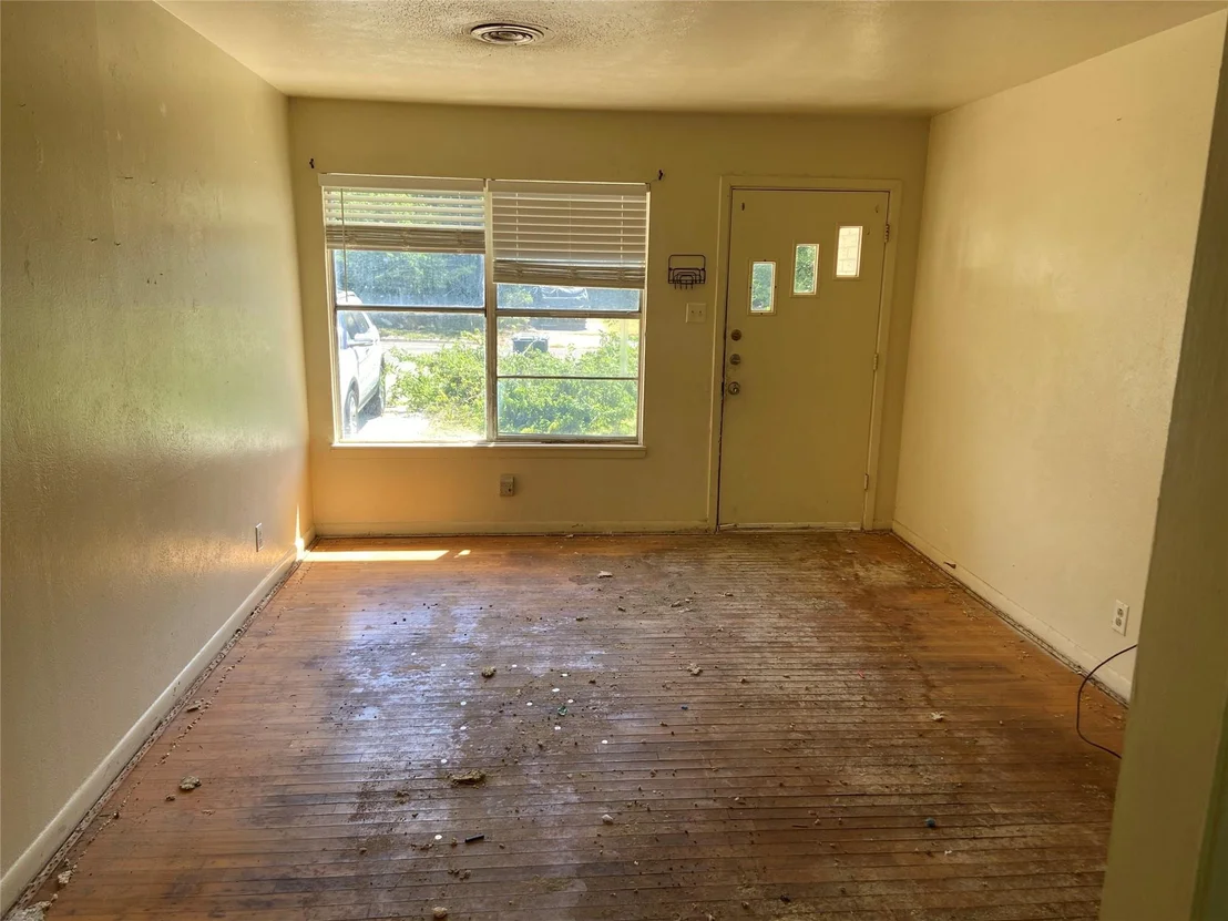 Photo of 1303 Connell DR