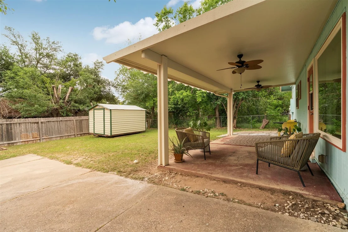 Photo of 6411 King George DR