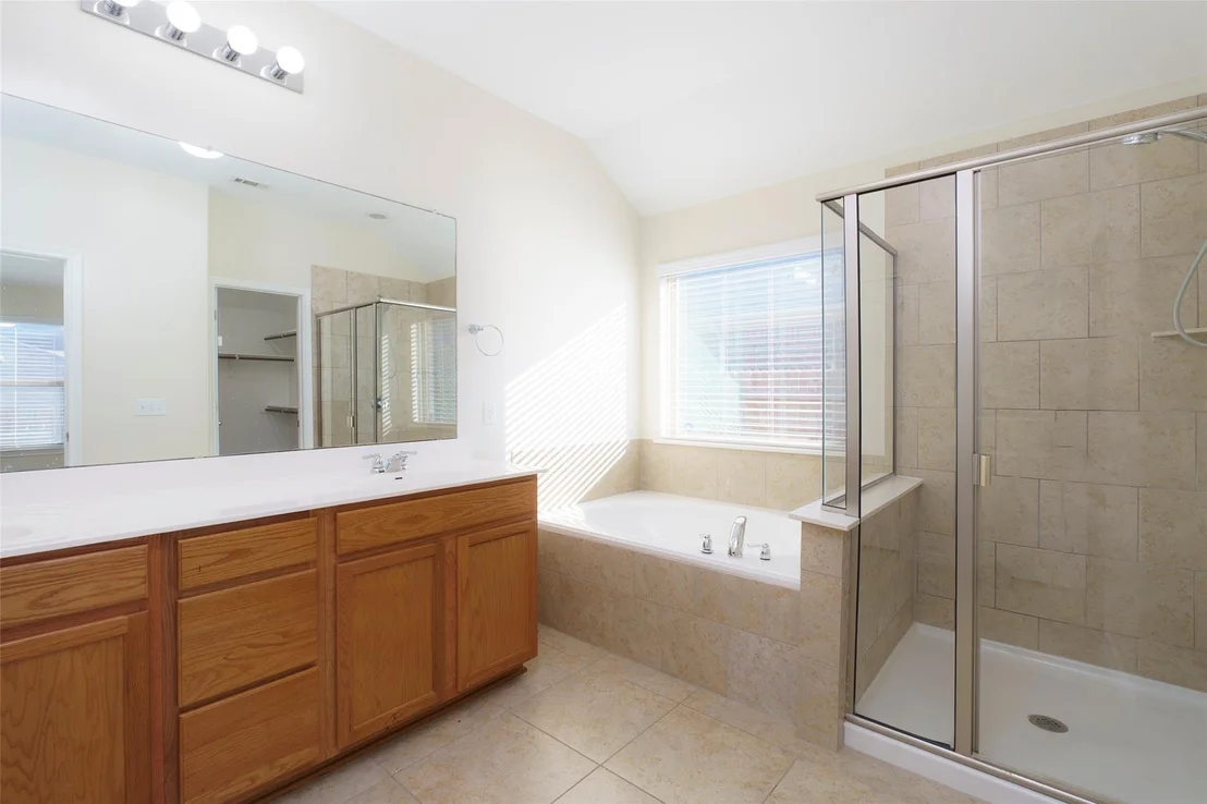Photo of 13020 SE Kearns DR