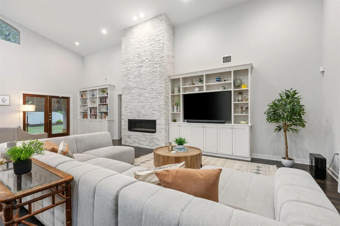 Photo of 4200 Edgemont DR