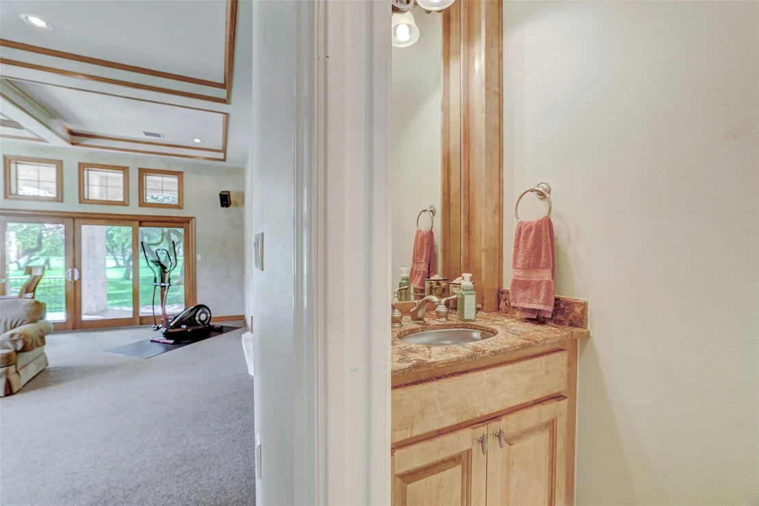 Photo of 25 Meadows End DR