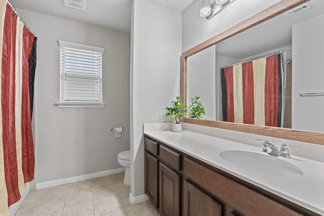Photo of 584 Twisted Oaks LN