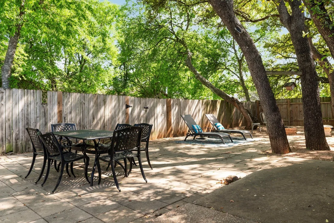 Photo of 7507 Bender DR