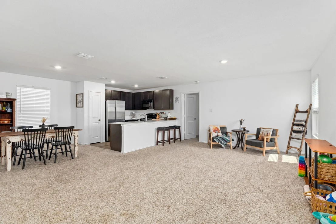 Photo of 2404 Windrow LN