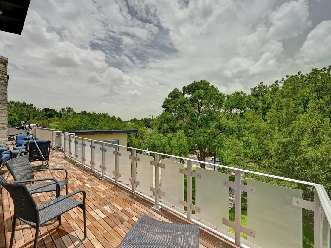 Photo of 2410 Quarry RD