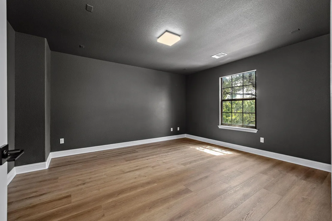 Photo of 805 Walsh Hill TRL