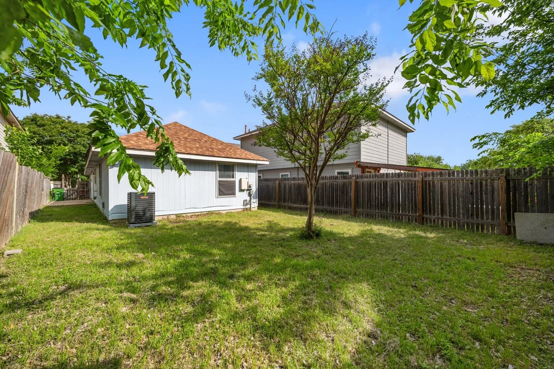 Photo of 1551 Parkfield CIR