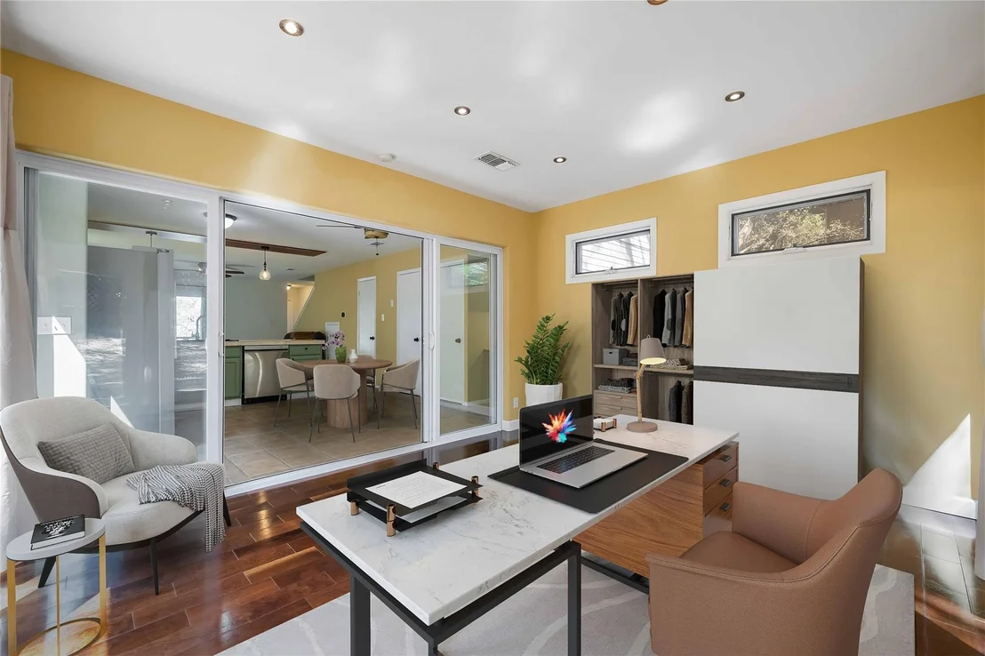 Photo of Unit B at 1703 Waterloo TRL