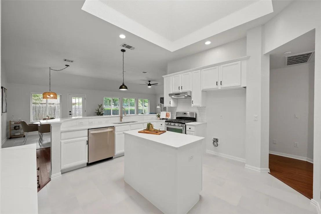 Photo of 3616 Sawmill DR