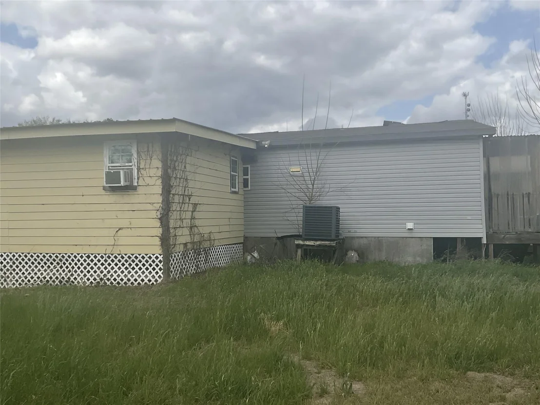 Photo of 1225 W Highway 71 Highway W