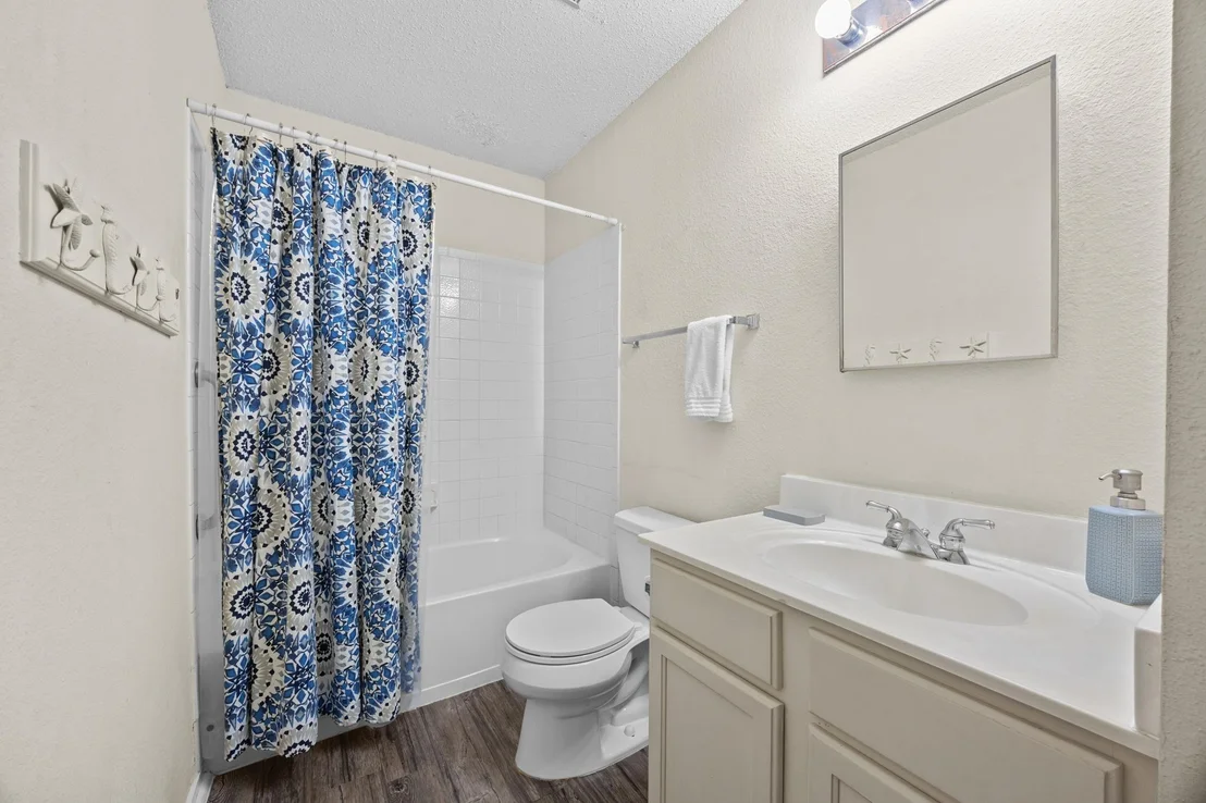Photo of 1001 Canterbury TRL