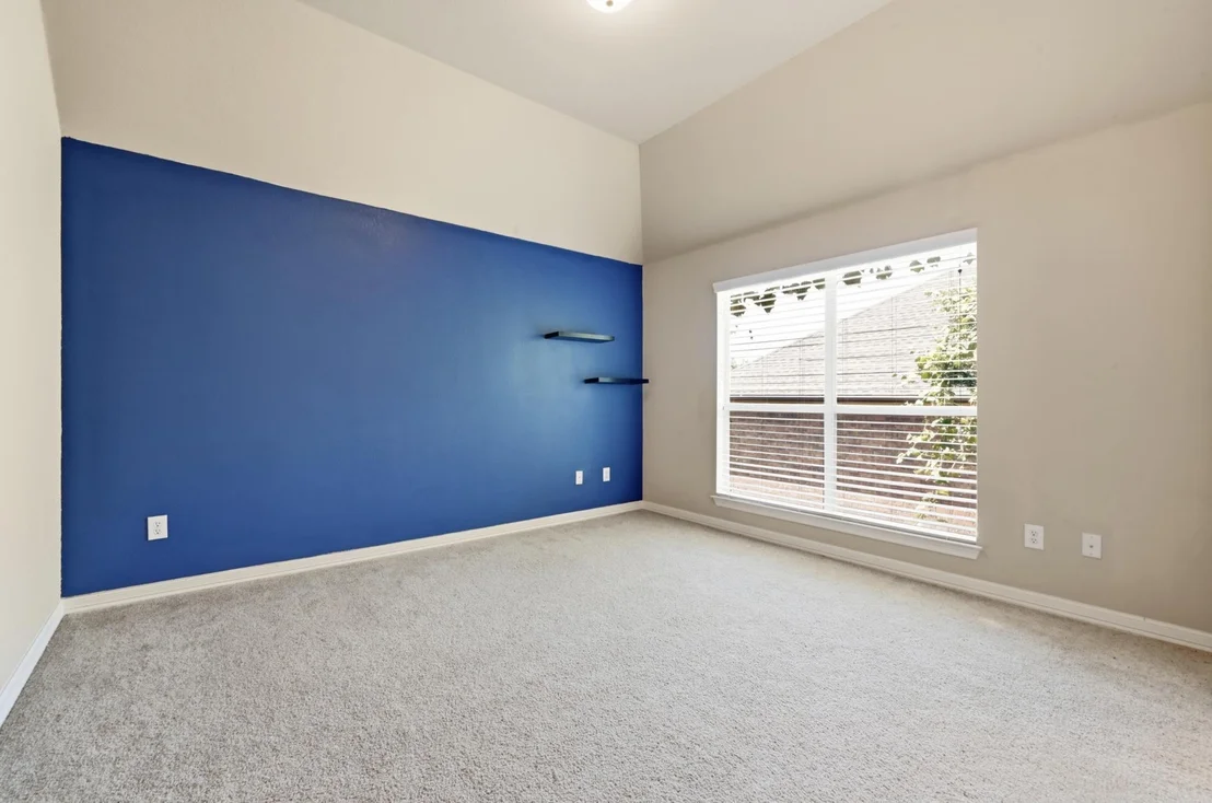 Photo of 180 Granite LN