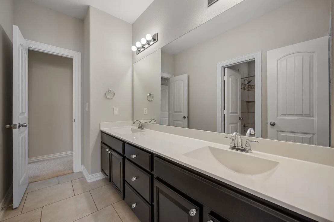 Photo of 4015 Logan Ridge DR