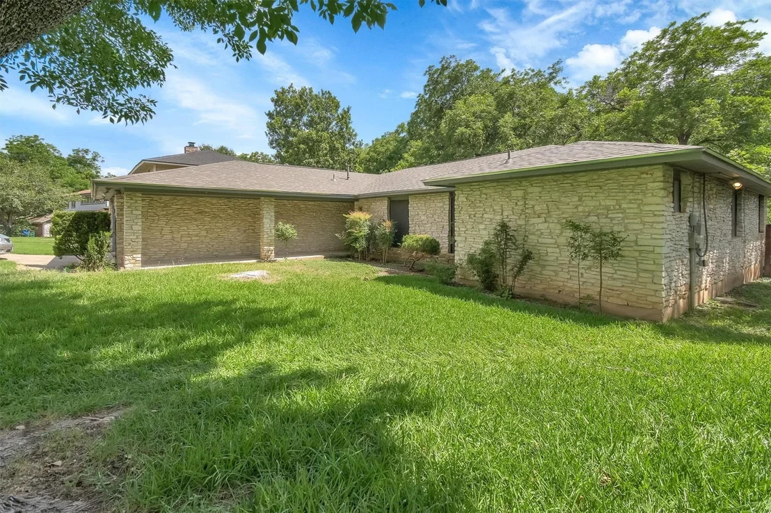 Photo of 1008 Hermitage DR