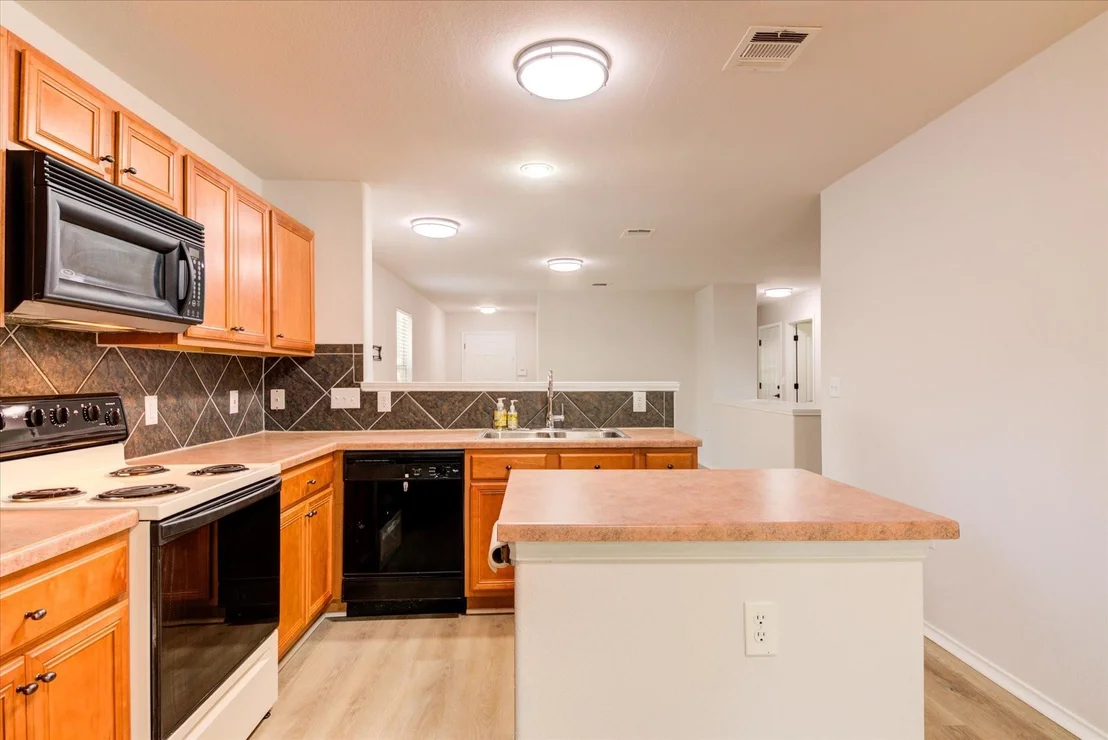 Photo of 5308 Apple Orchard LN