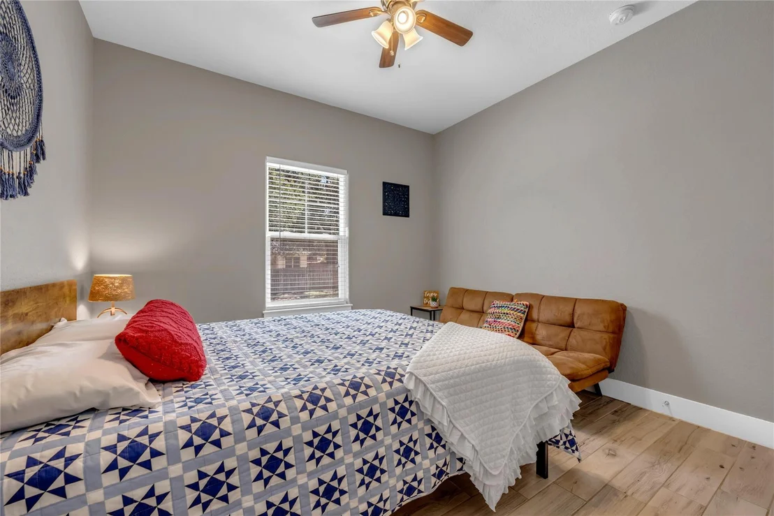 Photo of 113 Winding Oak DR