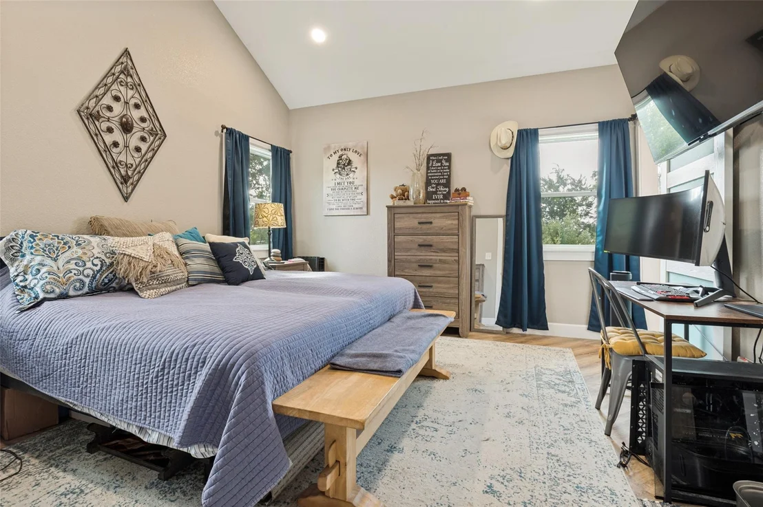 Photo of 1052 Meandering WAY
