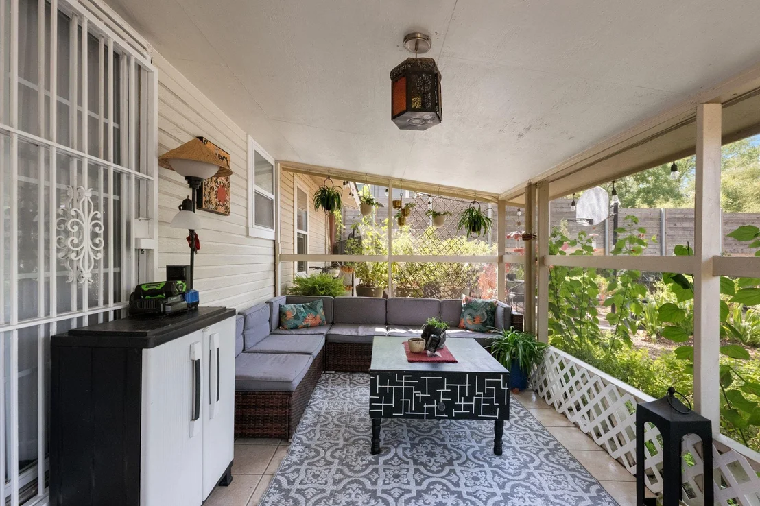 Photo of 2702 Little John LN