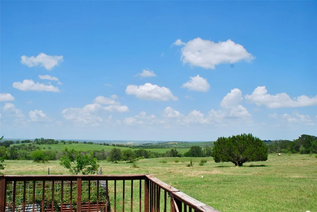 Photo of 2725 Old Lehmann RD