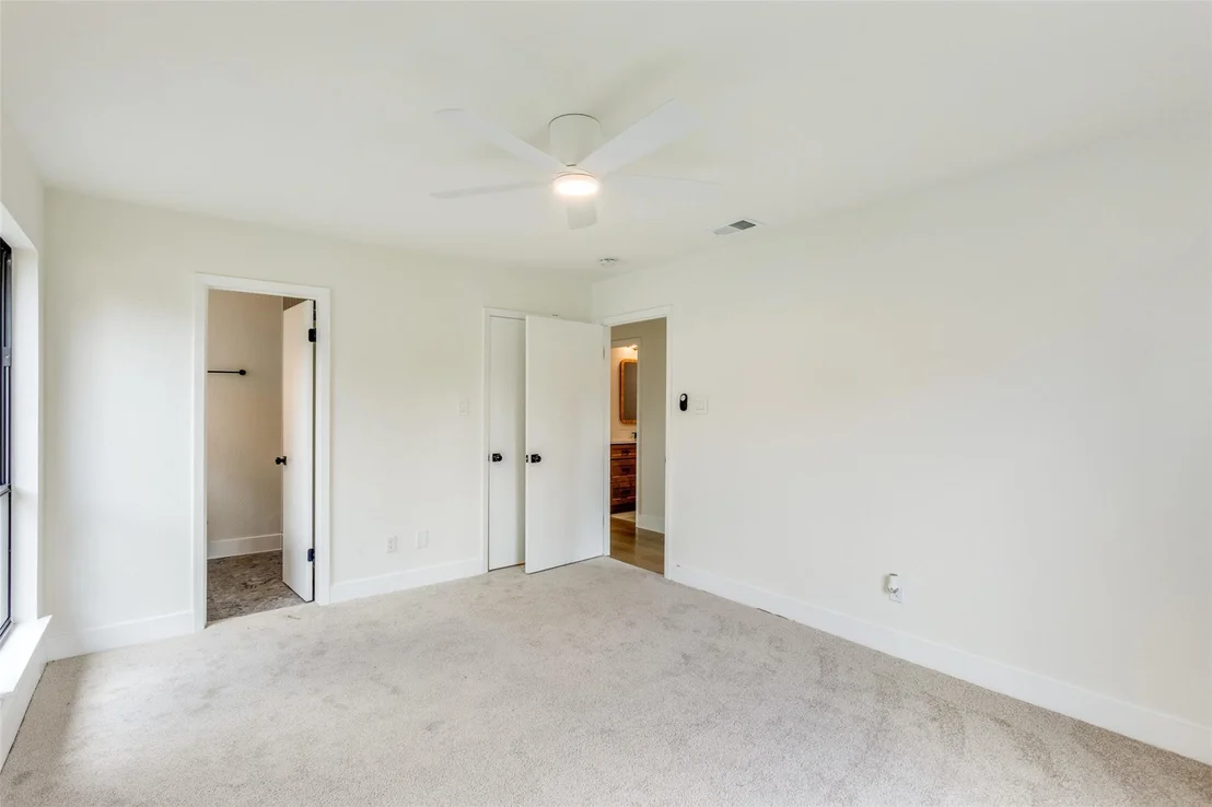 Photo of 1720 Pine Knoll DR