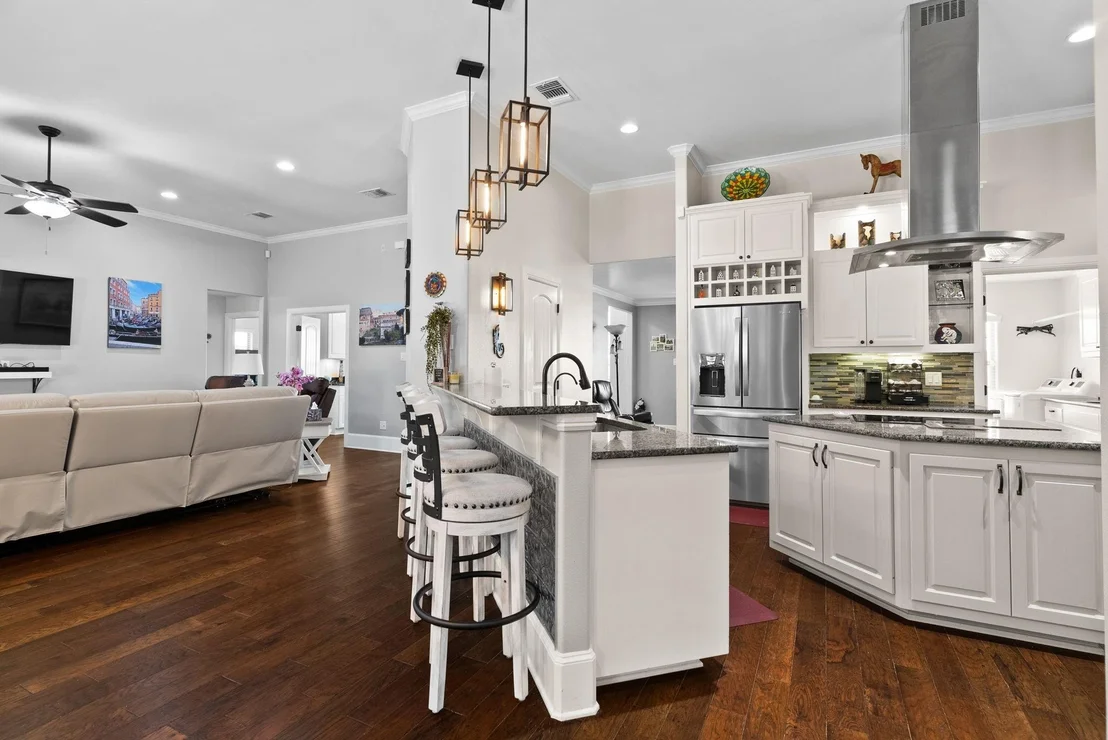 Photo of 269 Skyline DR