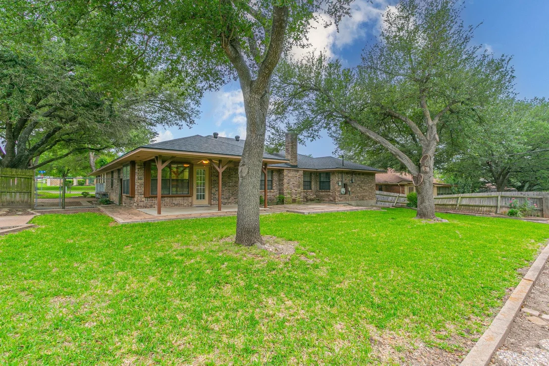 Photo of 3502 Elm DR