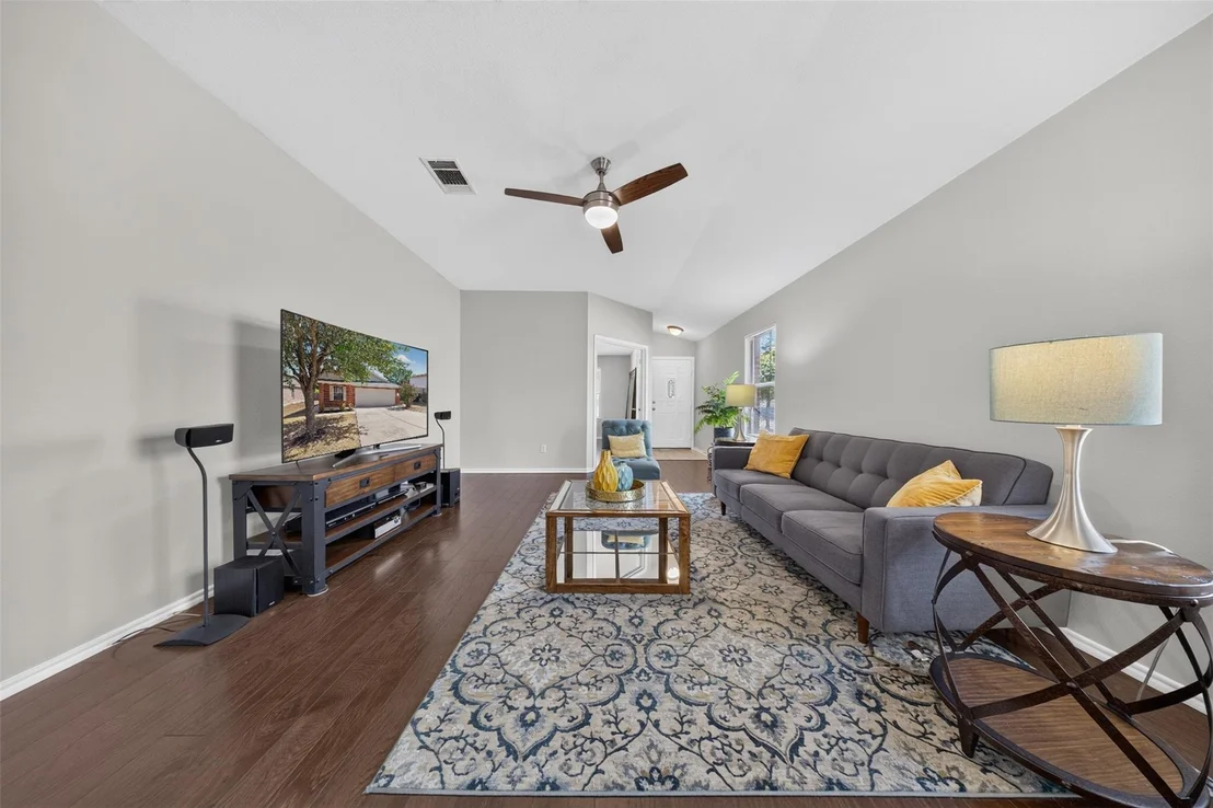 Photo of 112 Northern TRL