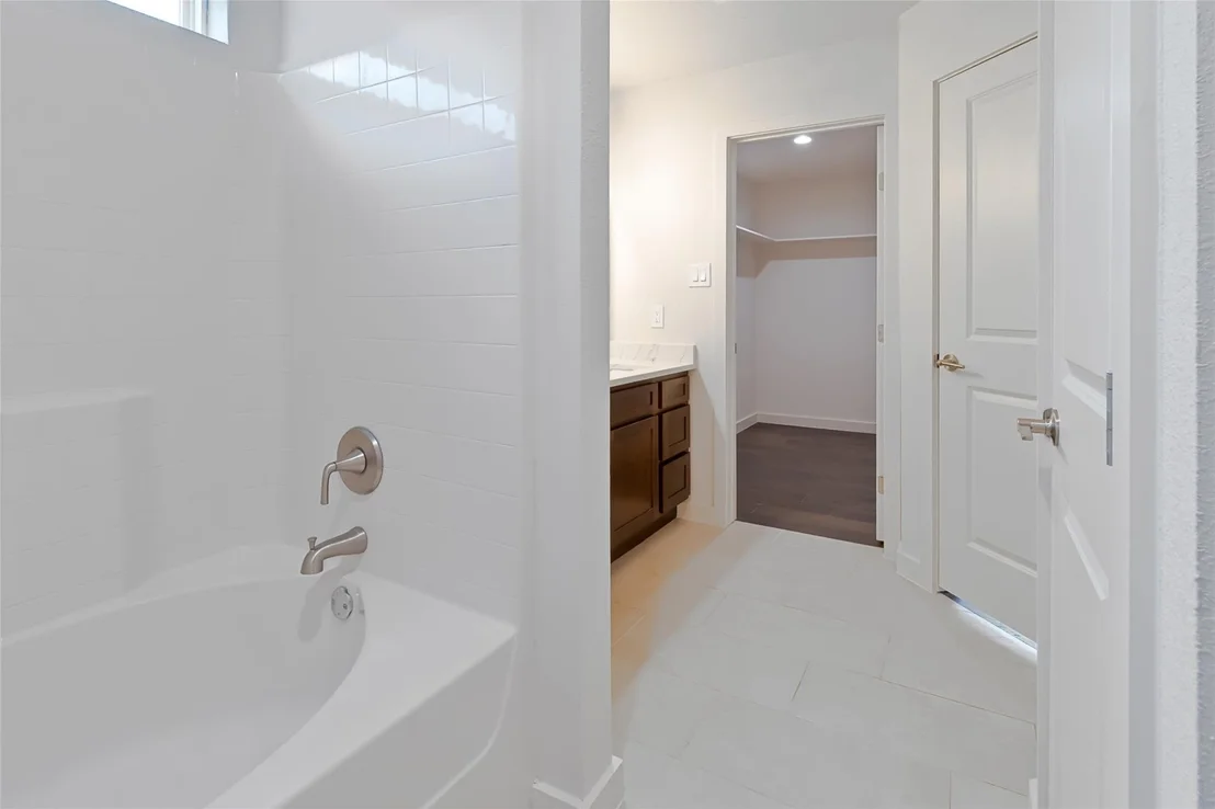 Photo of 7916 Hawthorn