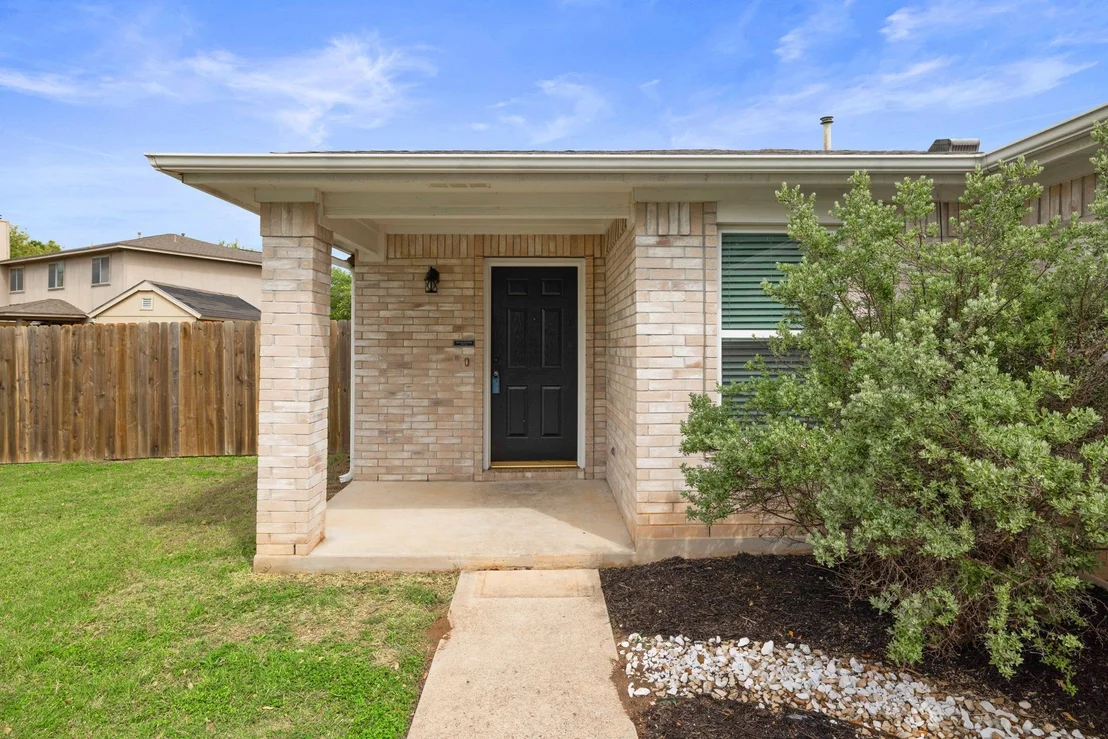 Photo of 105 Stanford DR