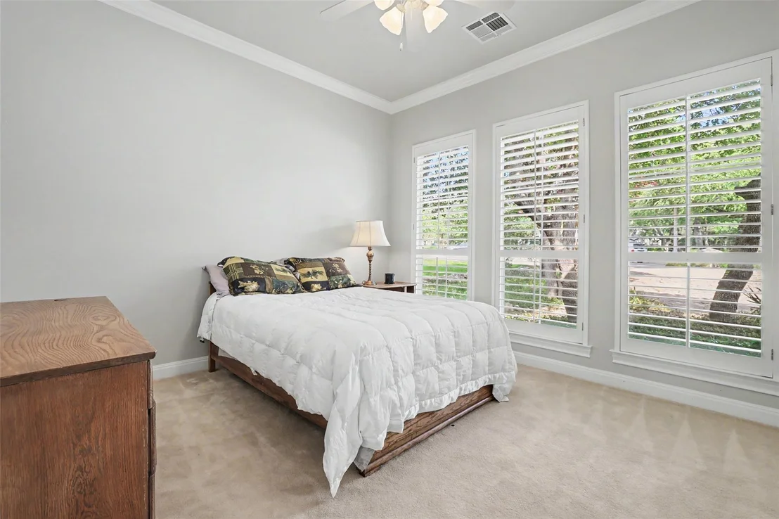 Photo of 33 Meadows End