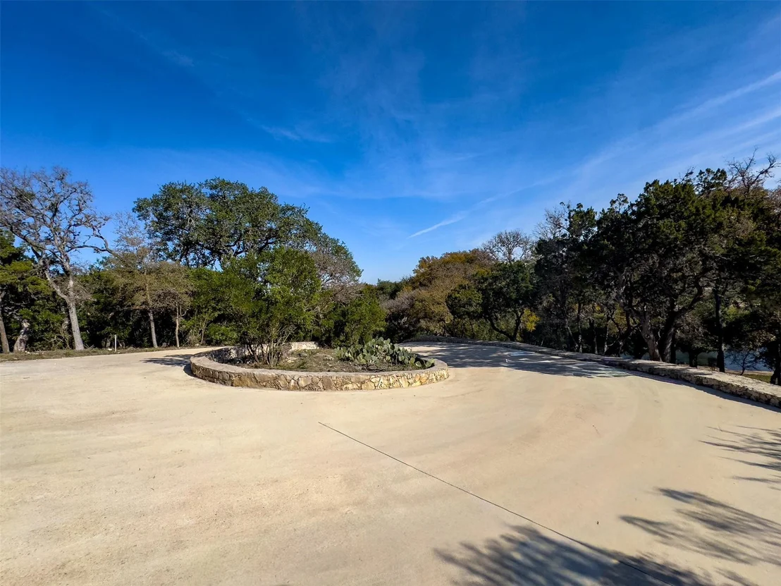 Photo of 476 Lakeview BLVD