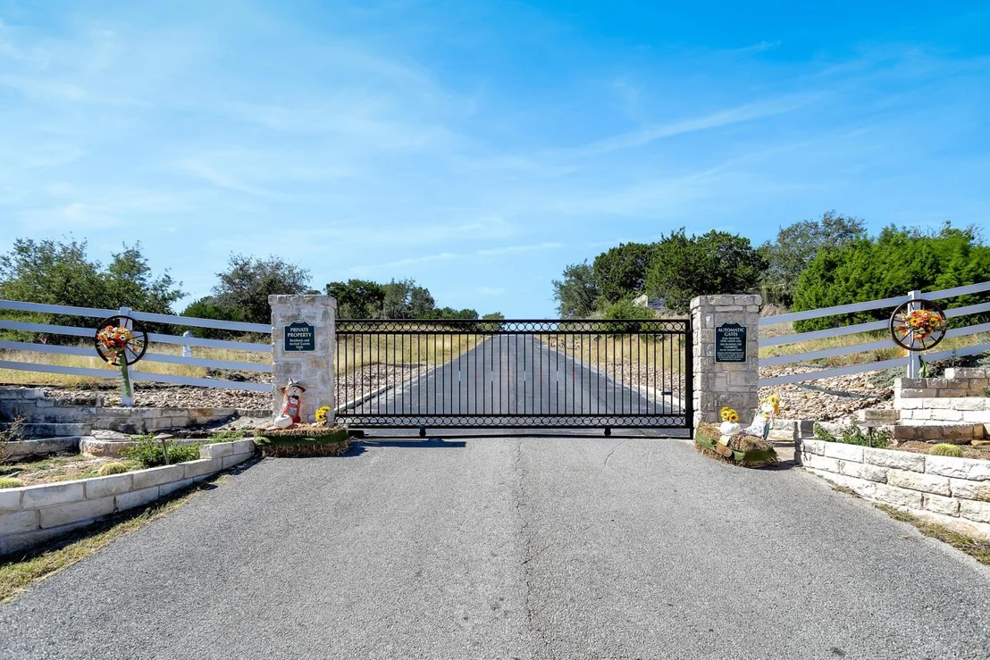 Photo of 1500 Kemp Hills DR